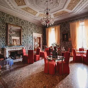 Salotto Delle Arti Modène